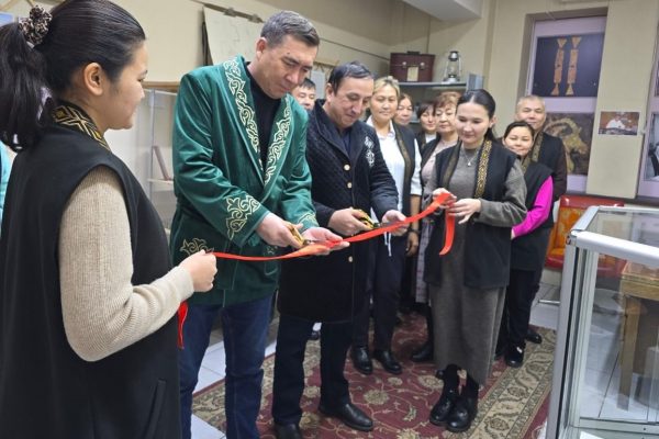 «Іле өзенінің сол жақ саласы – Шарын өзенінің орта ағысы Сарытоғай анғарындағы ерте көшпелілердің мәдени кешені» атты көрмесі